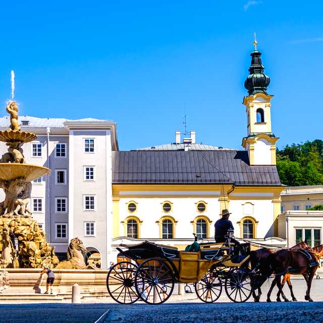 Regensburg to Salzburg: Private day trip