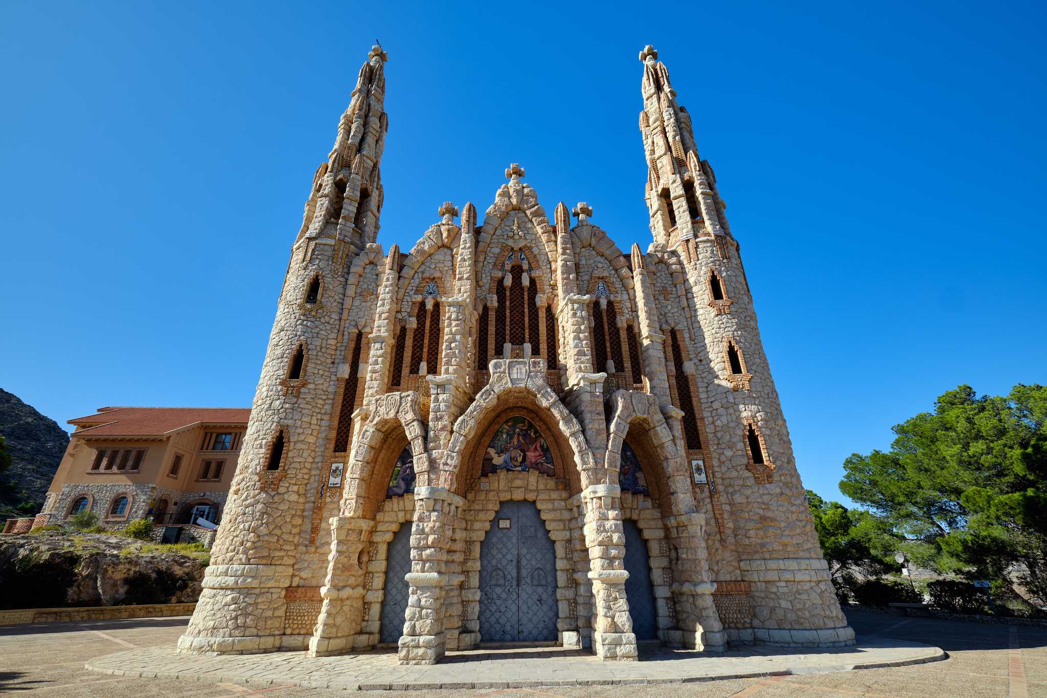 Parada del itinerario en Sanctuary of Santa Maria Magdalena en excursión privada desde Alicante