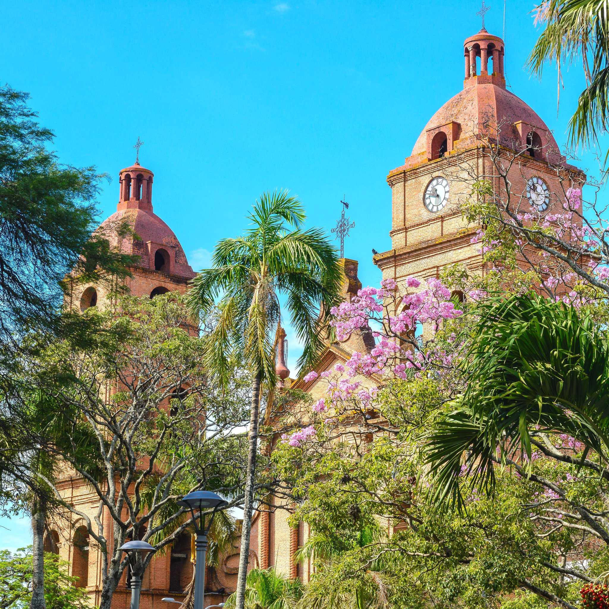 Private car transfers in Bolivia from Santa Cruz de la Siera