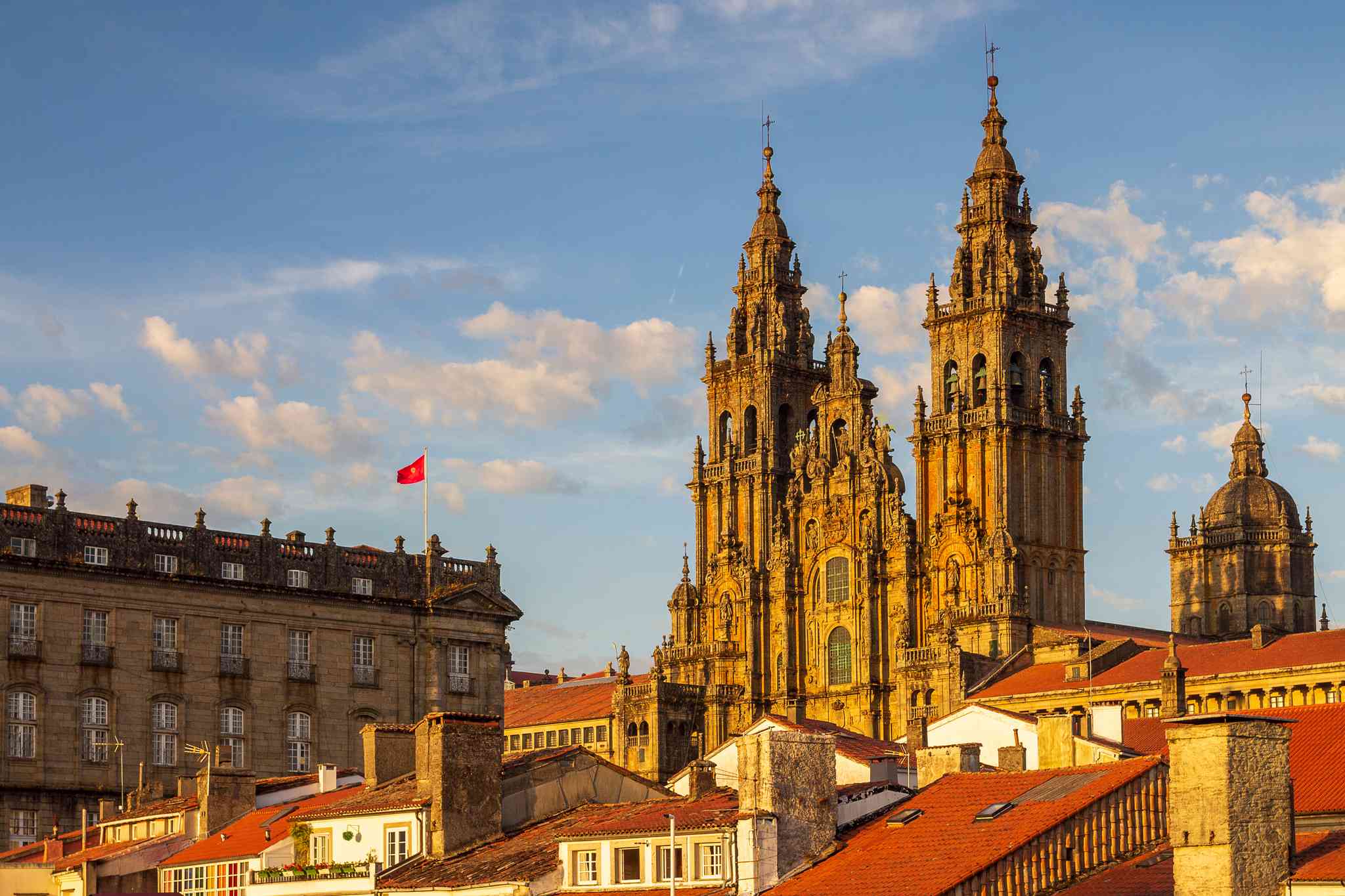 Vista panorámica de Santiago De Compostela, Spain  - excursión privada de un día desde Vega De Terrón Pier - foto 2