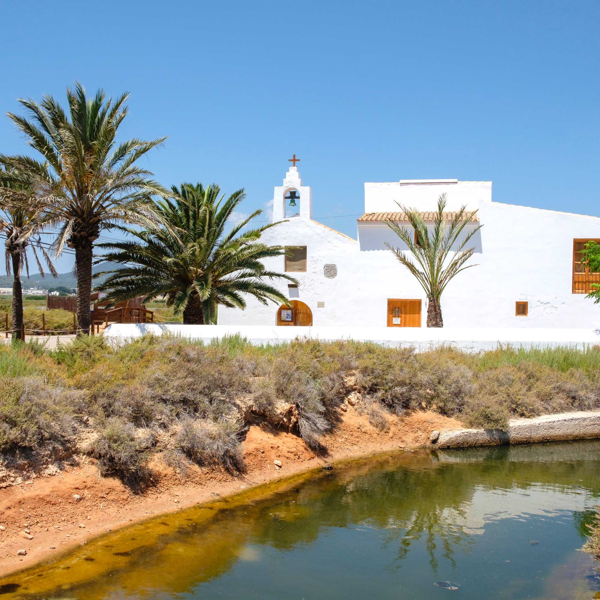 圣乔治德塞斯萨林斯