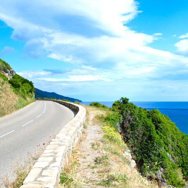 Maßgeschneiderte Fahrten für Scenic drives to stunning destinations - Private Transfers von Daytrip