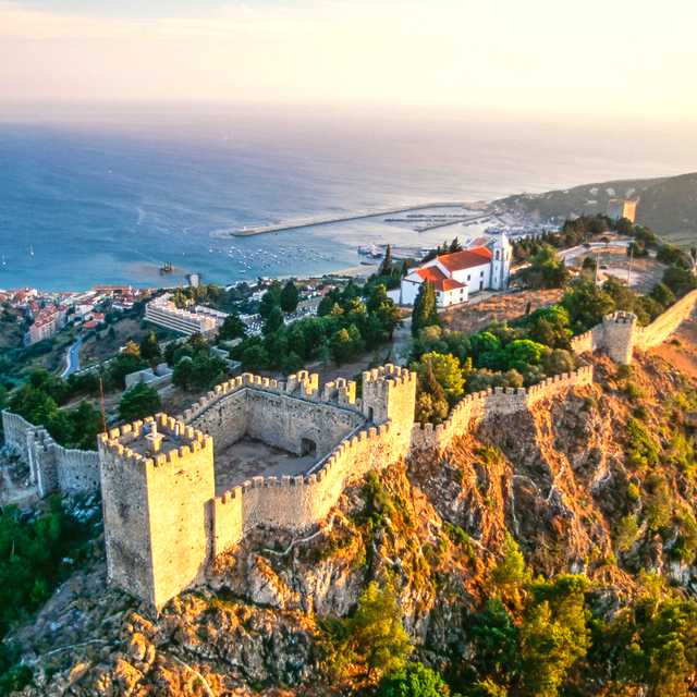 Lisbon to Sesimbra and Cape Espichel: Private day trip