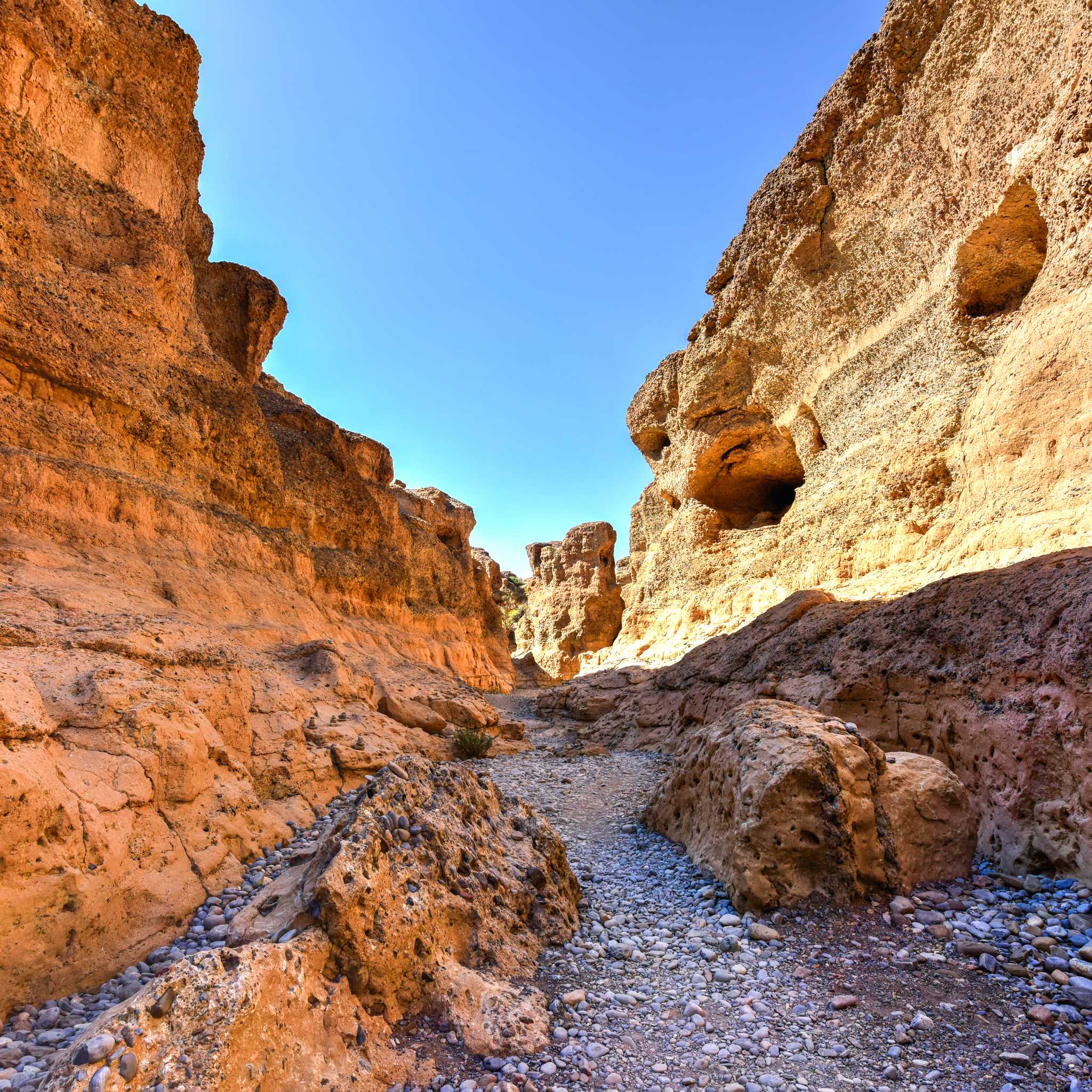 Private car transfers in Namibia from Sesriem