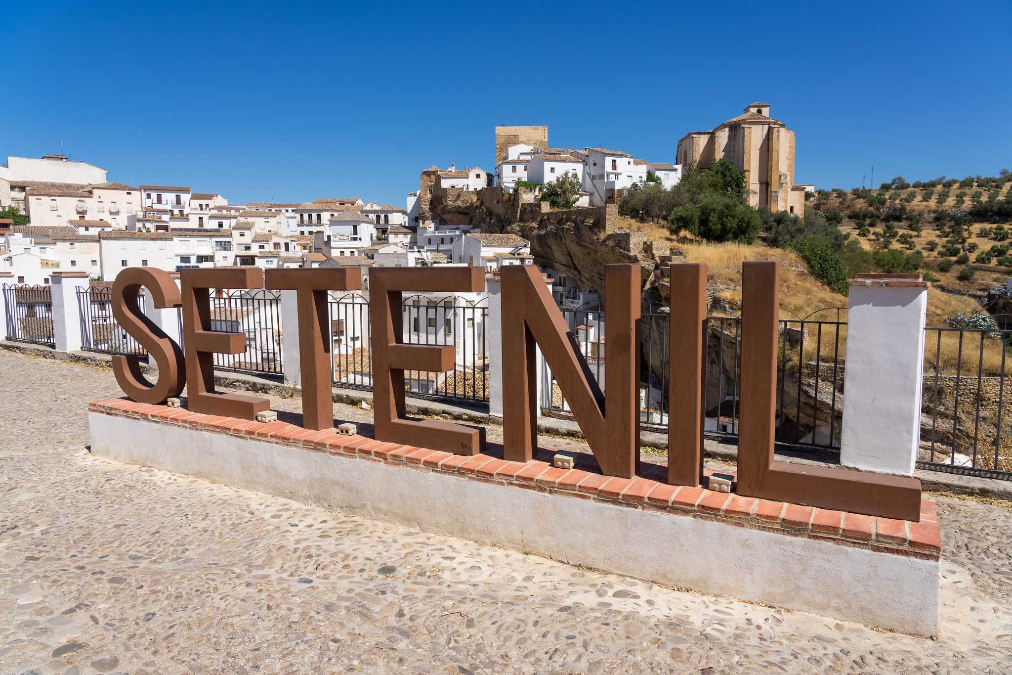 Setenil de las Bodegas