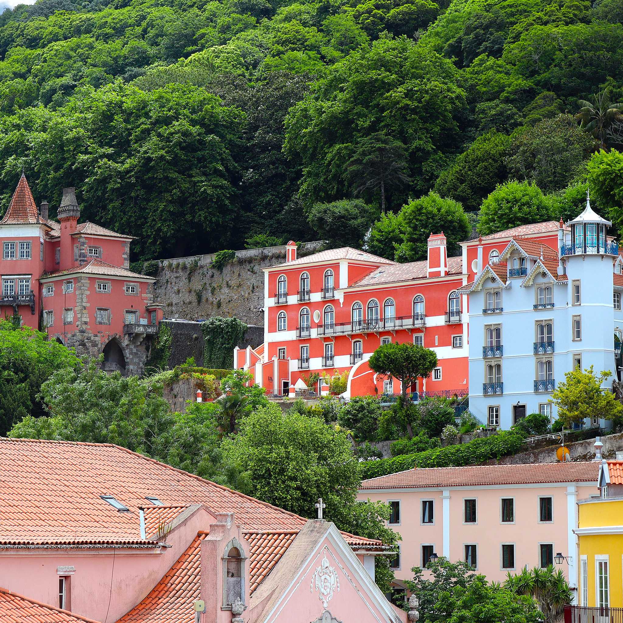 Private car transfers in Portugal from Sintra