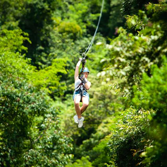 La Fortuna day trip to Sky Adventures and Ecotermales