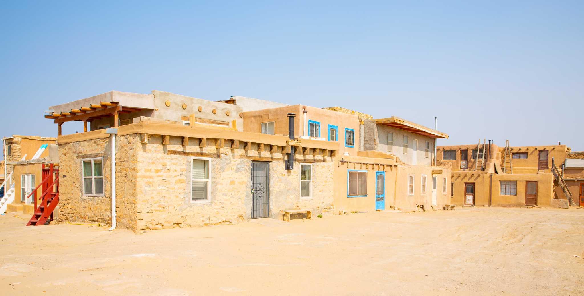 Visit Sky City Cultural Center & Haak'u Museum on the way from phoenix-sky-harbor-international-airport-az-us to albuquerque-nm-us with Daytrip