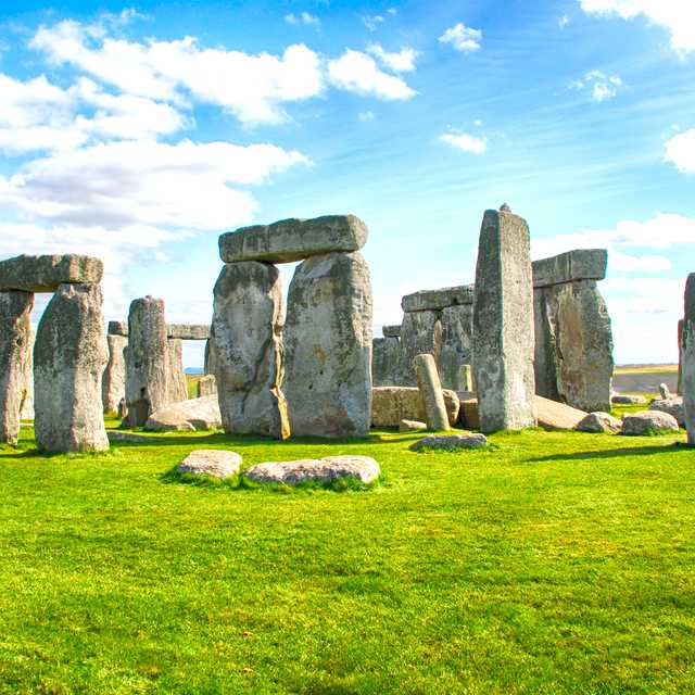 Southampton to Stonehenge and Salisbury: Private day trip