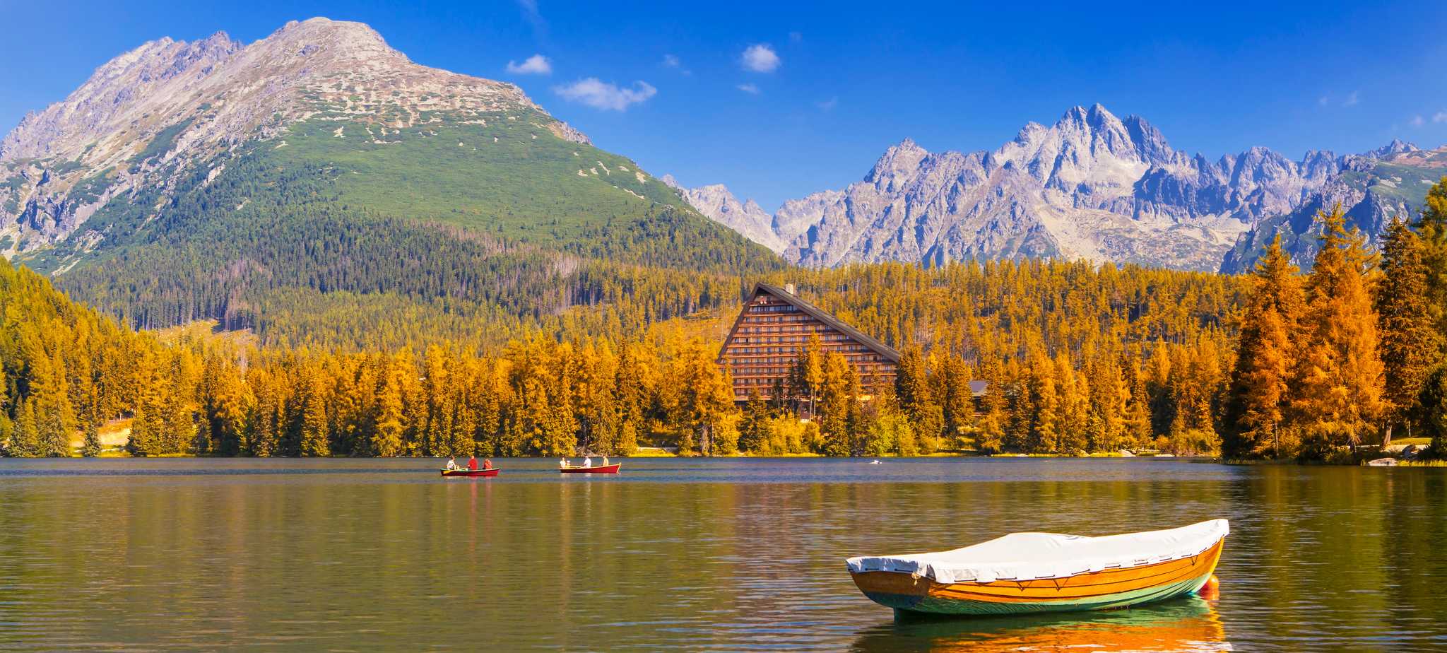 Private car transfer services in Strbske Pleso - scenic view on Strbske Pleso in Slovakia