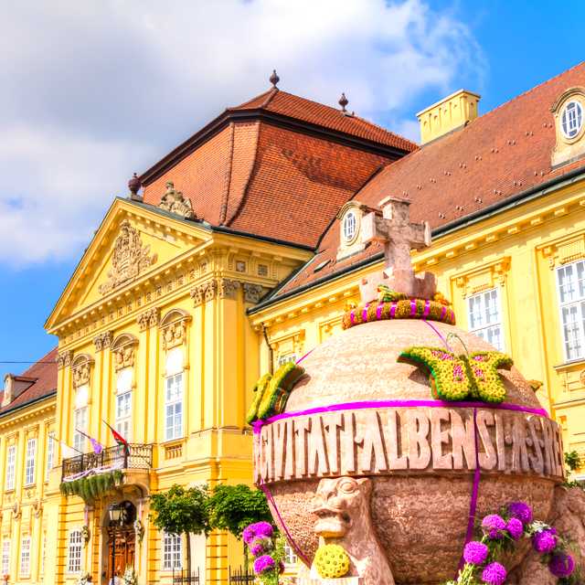 Budapest to Balaton Lake: Private day trip