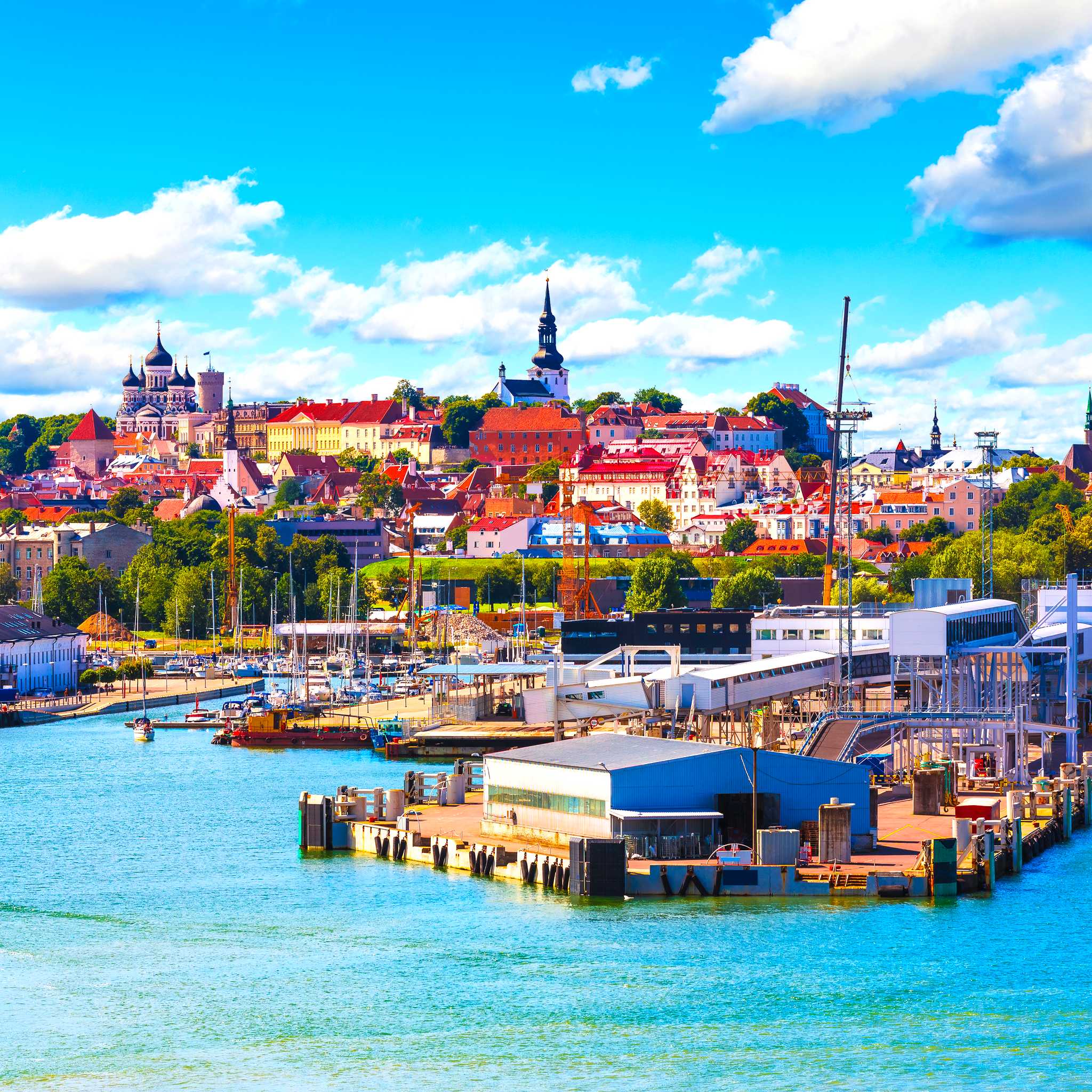 Private car transfers in Estonia from Tallinn