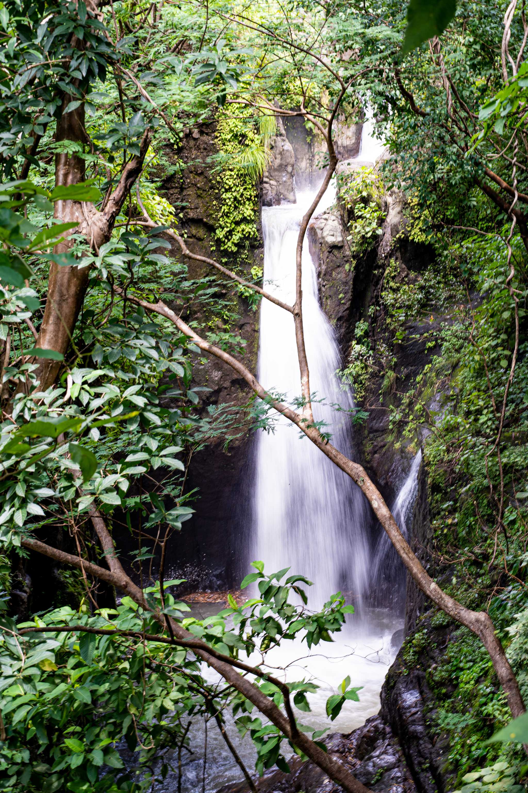 ArrĂȘt de l'itinĂ©raire Ă Tamanique Waterfalls lors d'une excursion privĂ©e d'une journĂ©e depuis San Salvador