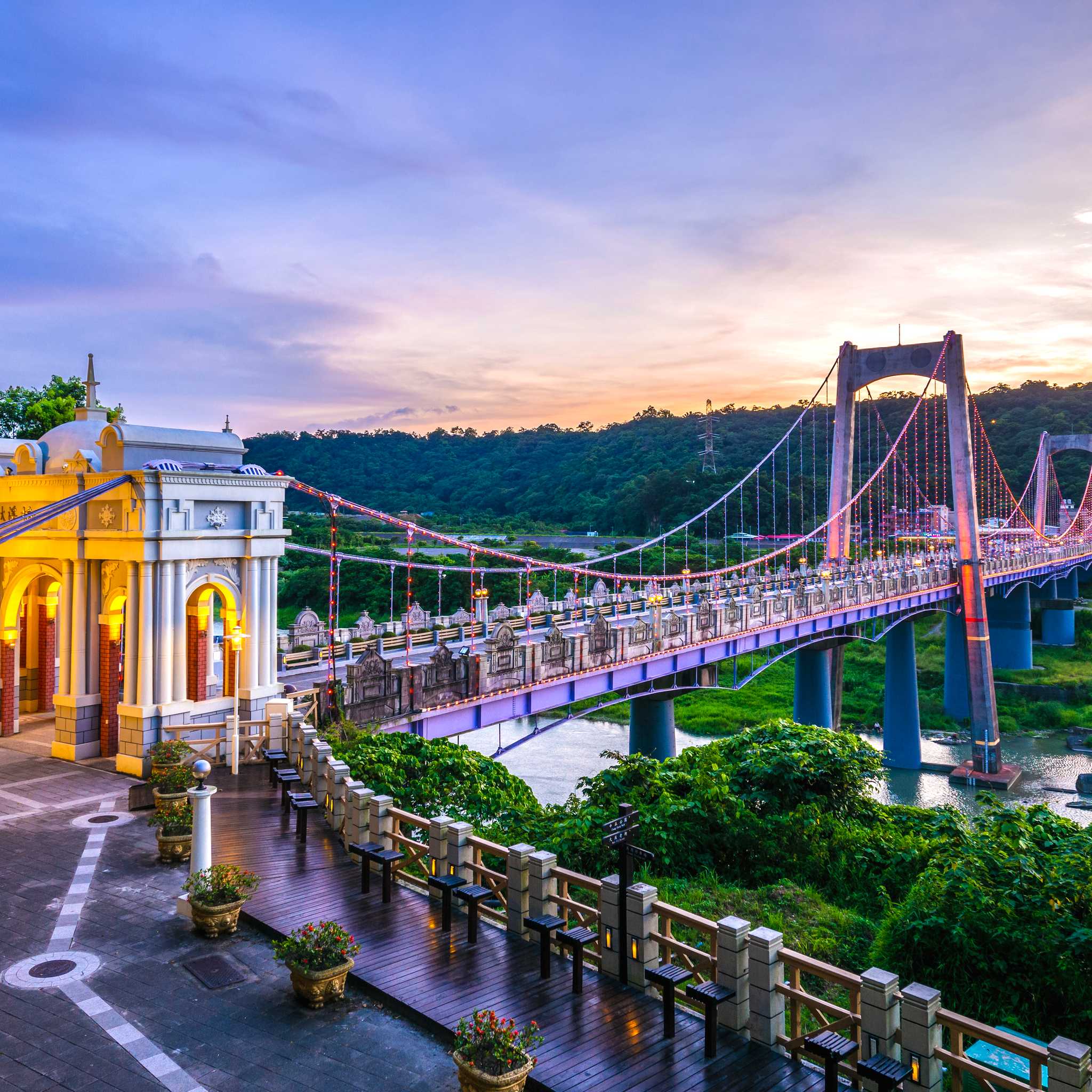 Private car transfers in Taiwan from Taiwan Taoyuan International Airport