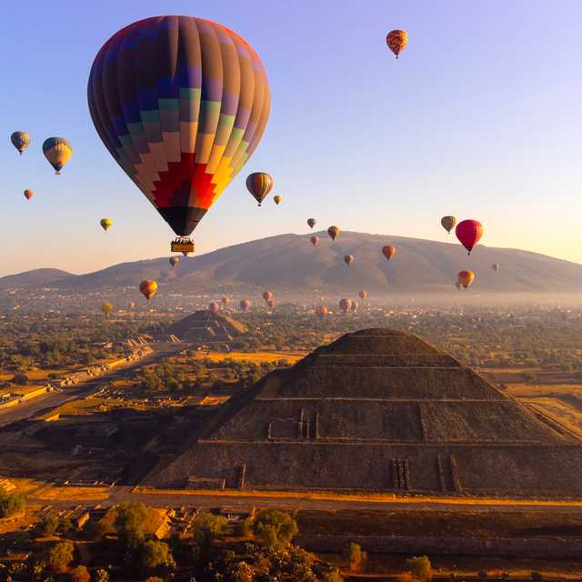Mexico City to Teotihuacan: Private day trip