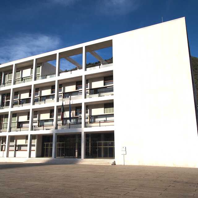 Milan to local architectural sites: Private day trip