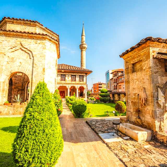Ohrid to Skopje and Tetovo: Private day trip