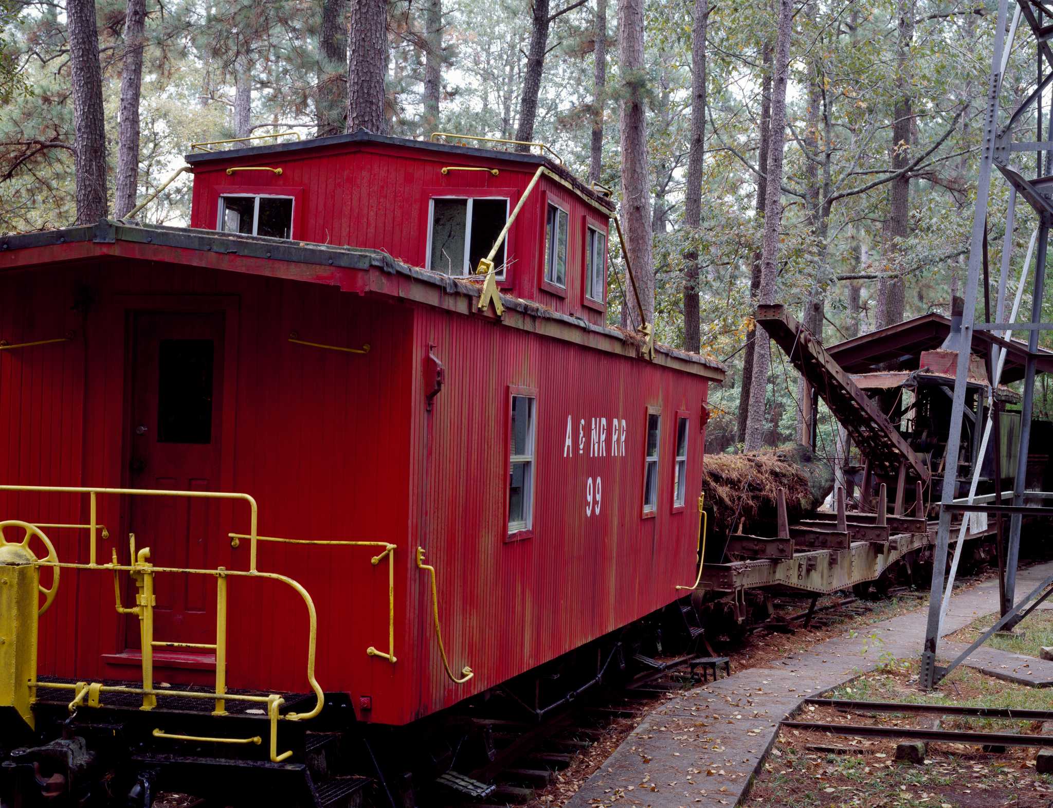 Visitar Texas Forestry Museum en el camino de houston-tx-us a shreveport-la-us con Daytrip