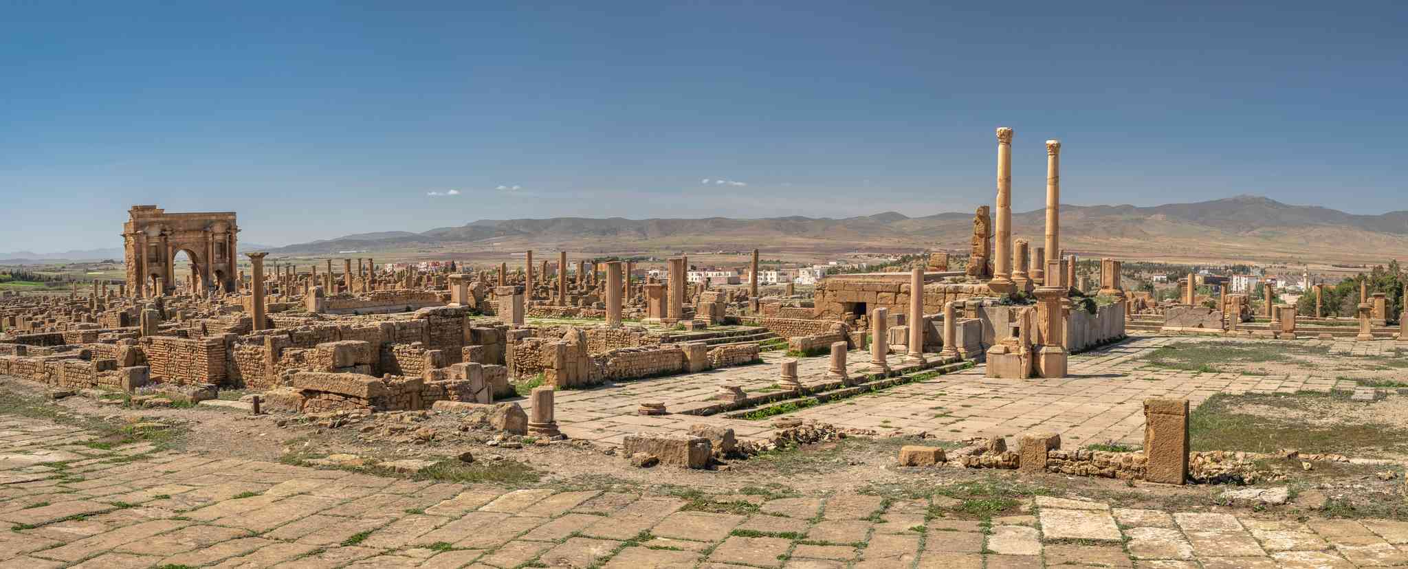 Scenic view of Timgad - private day trip from Algiers - photo 3