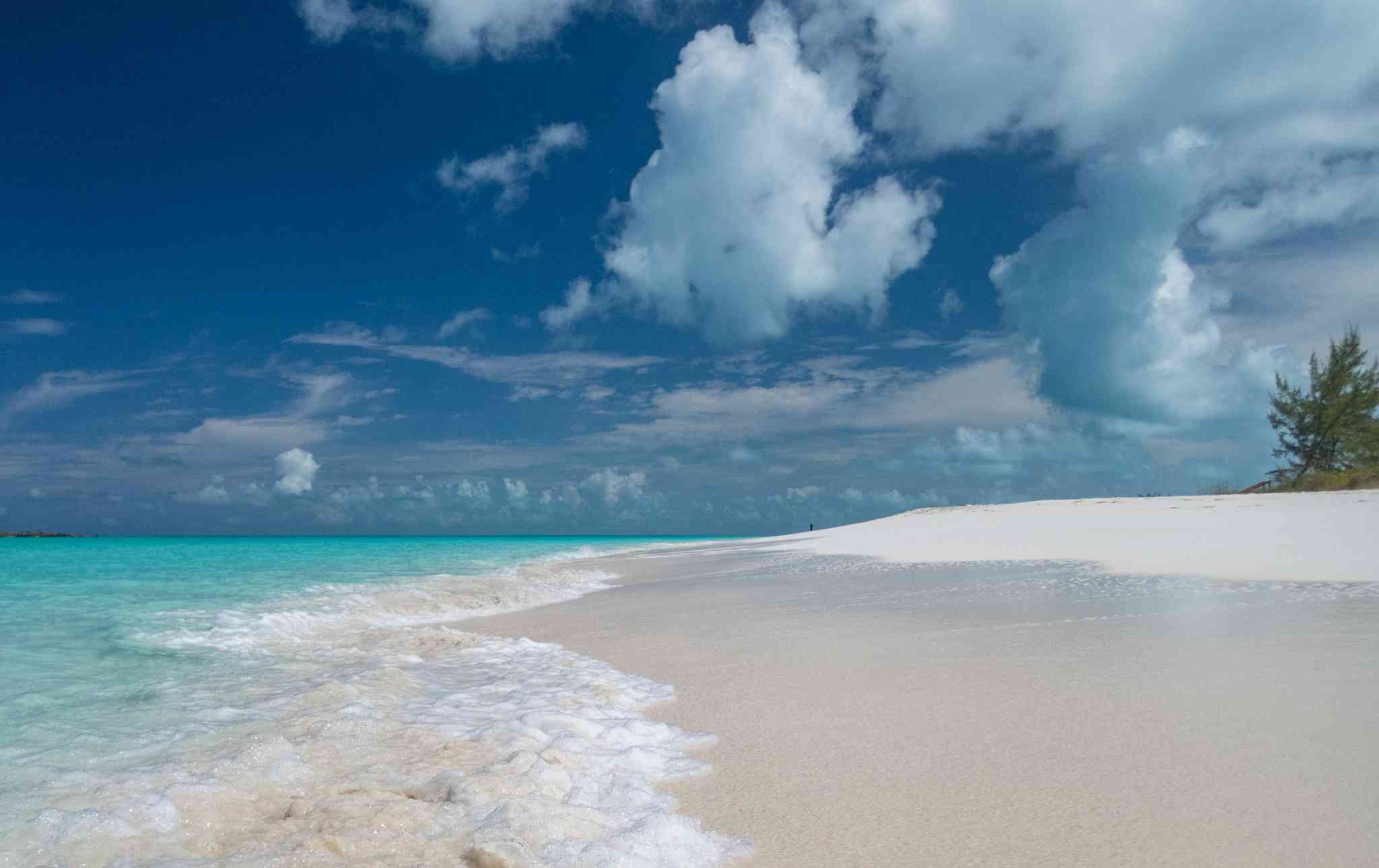 Scenic view of Tropic of Cancer Beach - private day trip from Exuma International Airport - photo 2