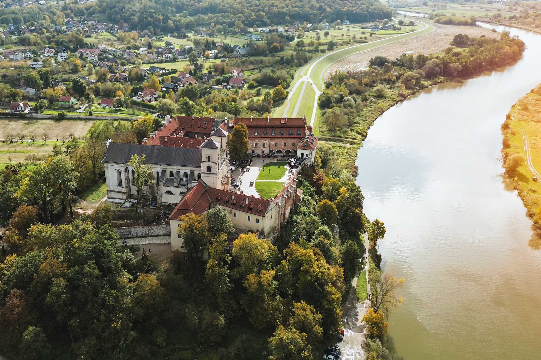 Resplan stopp vid Tyniec Abbey på privat dagsutflykt från Krakow