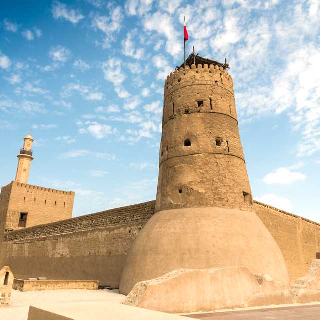 Abu Dhabi to Umm Al Quwain and Al Noor: Day trip