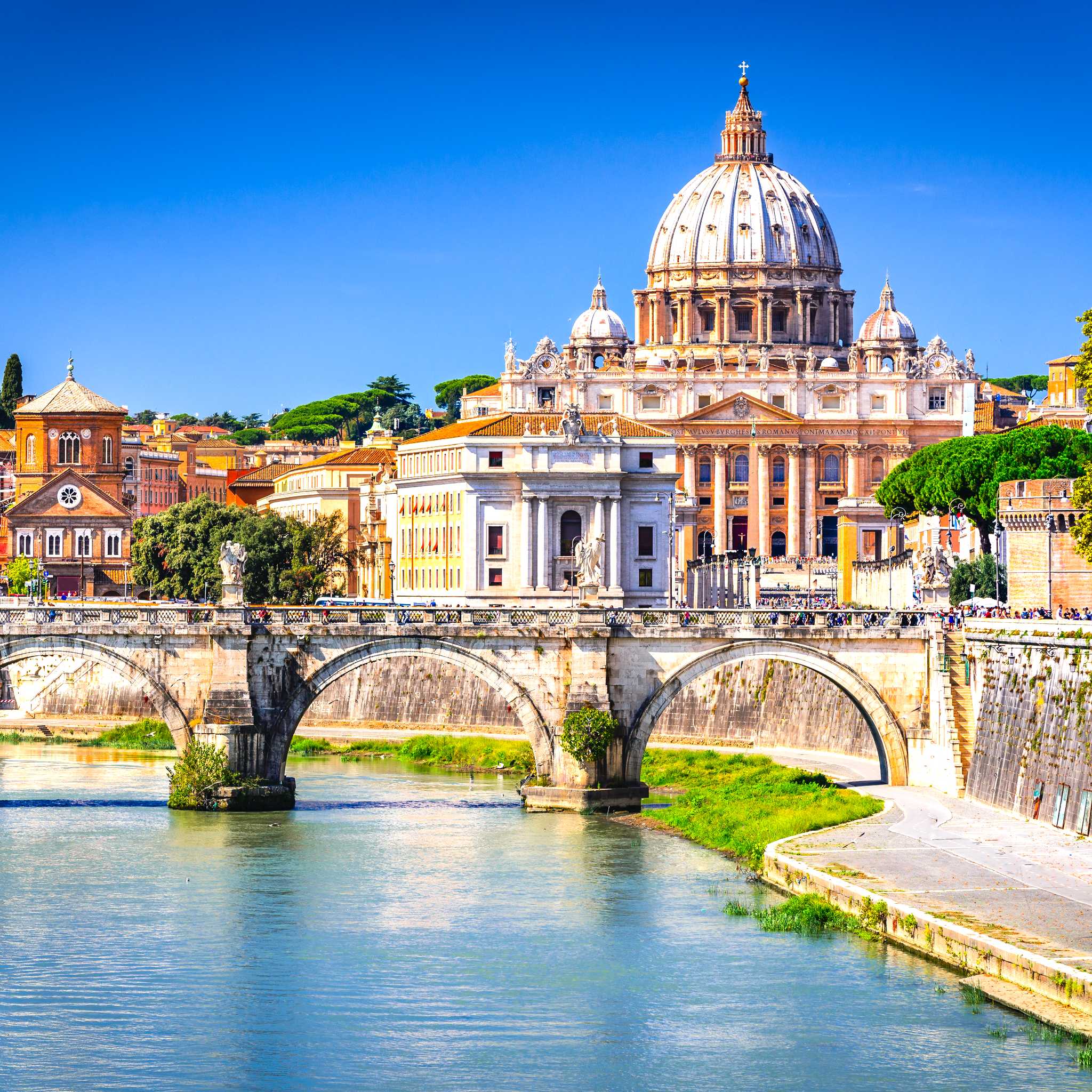 Private car transfers in Vatican City State from Vatican