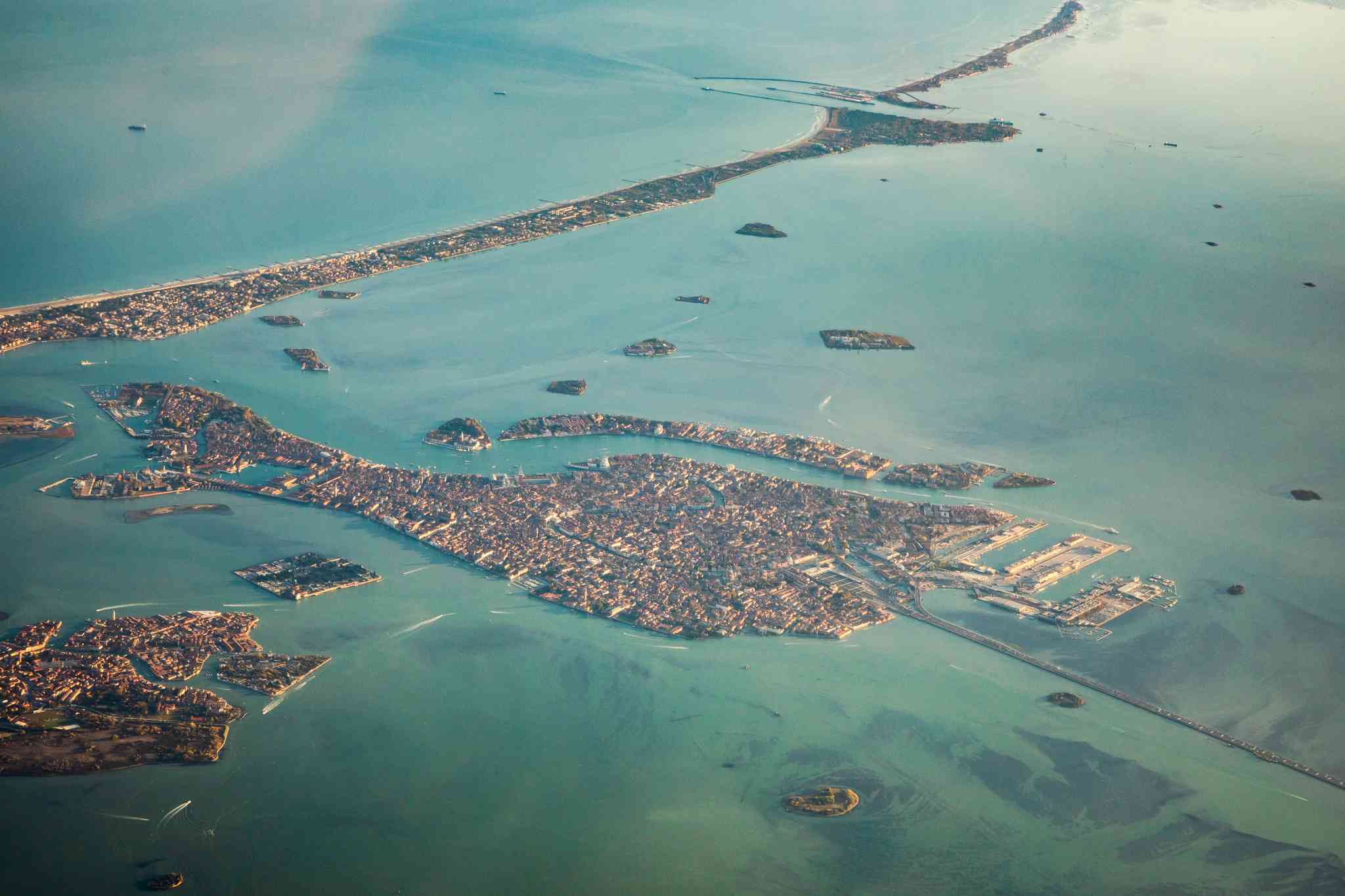 Scenic view of Venice Marco Polo Airport - private day trip from Alta Badia - photo 2