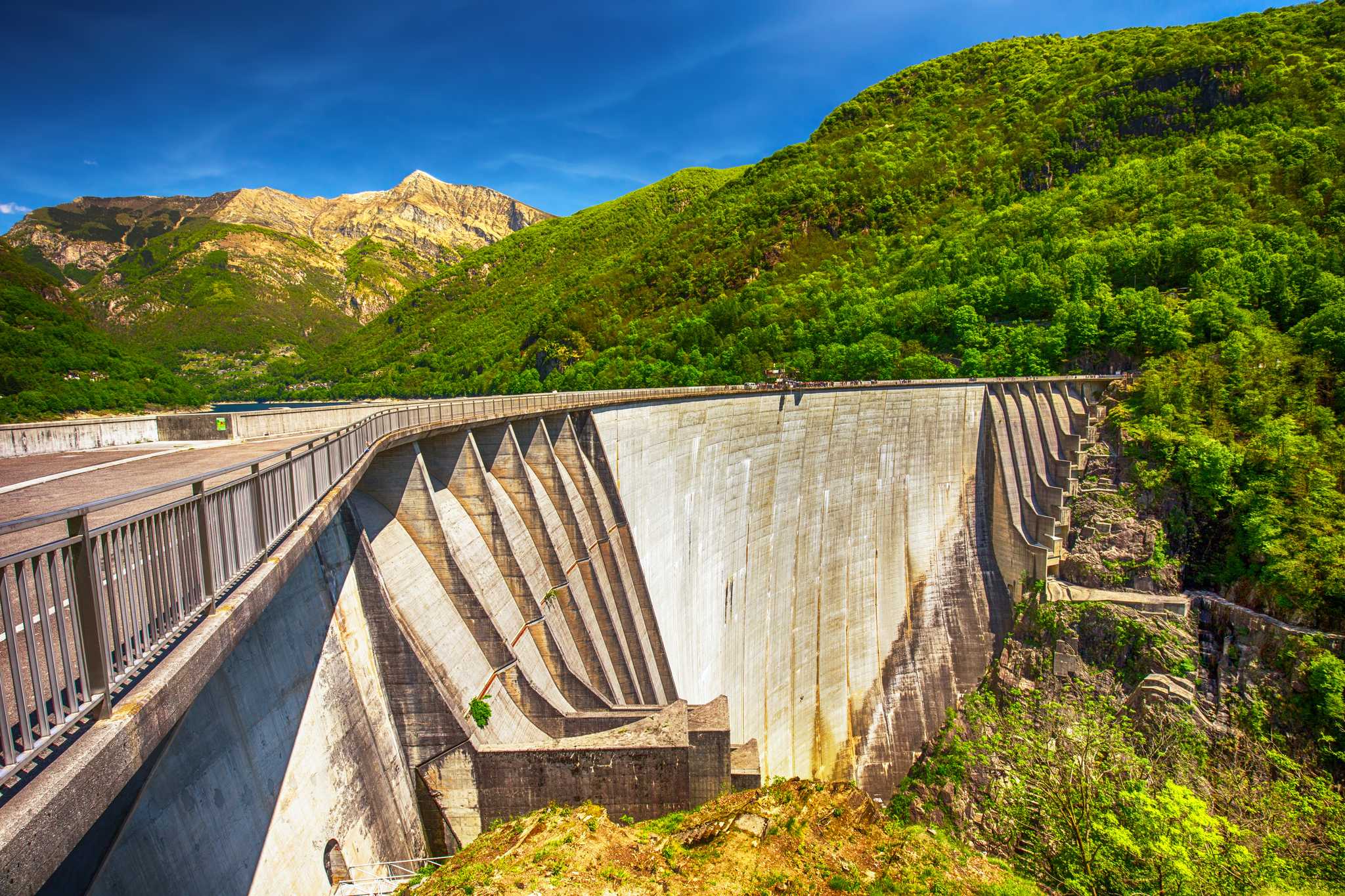 Verzasca Dam