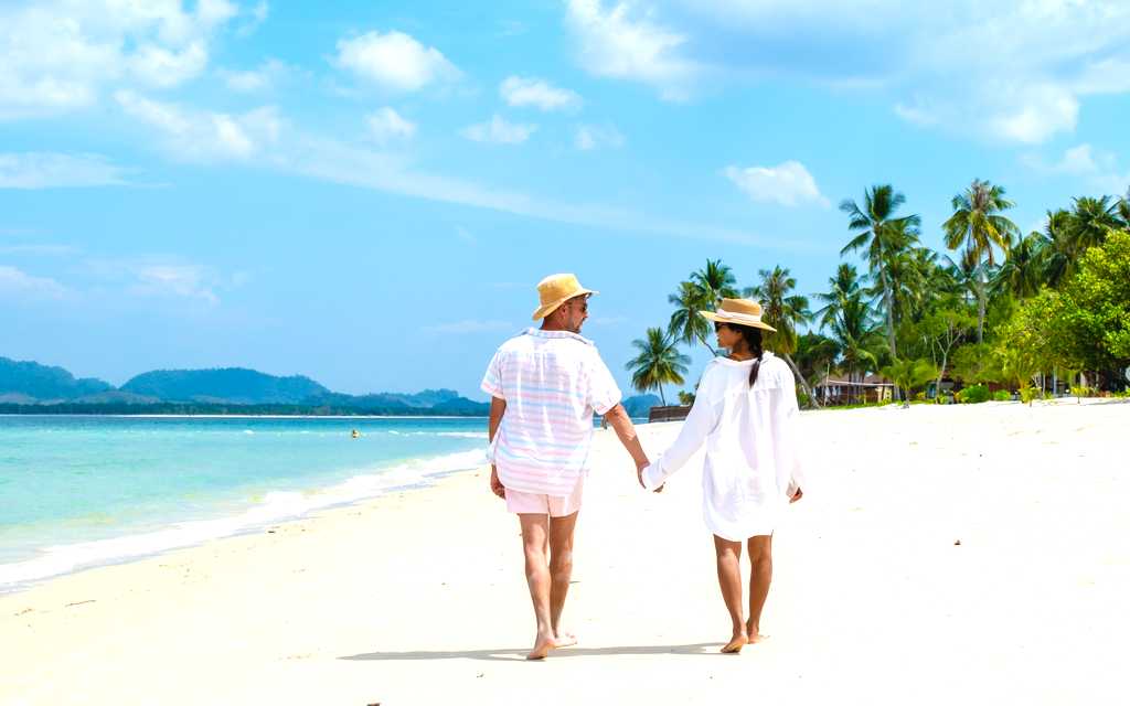 Tailored trips for Enchanting wedding season day trips - Private transfers by Daytrip