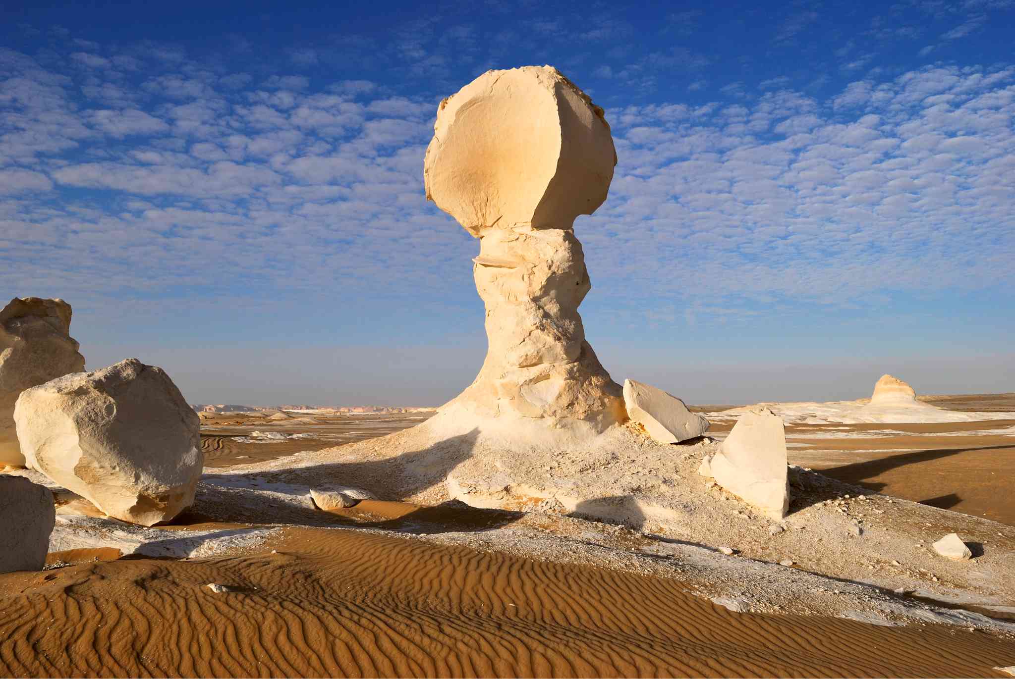 Scenic view of White Desert - private day trip from Cairo - photo 3