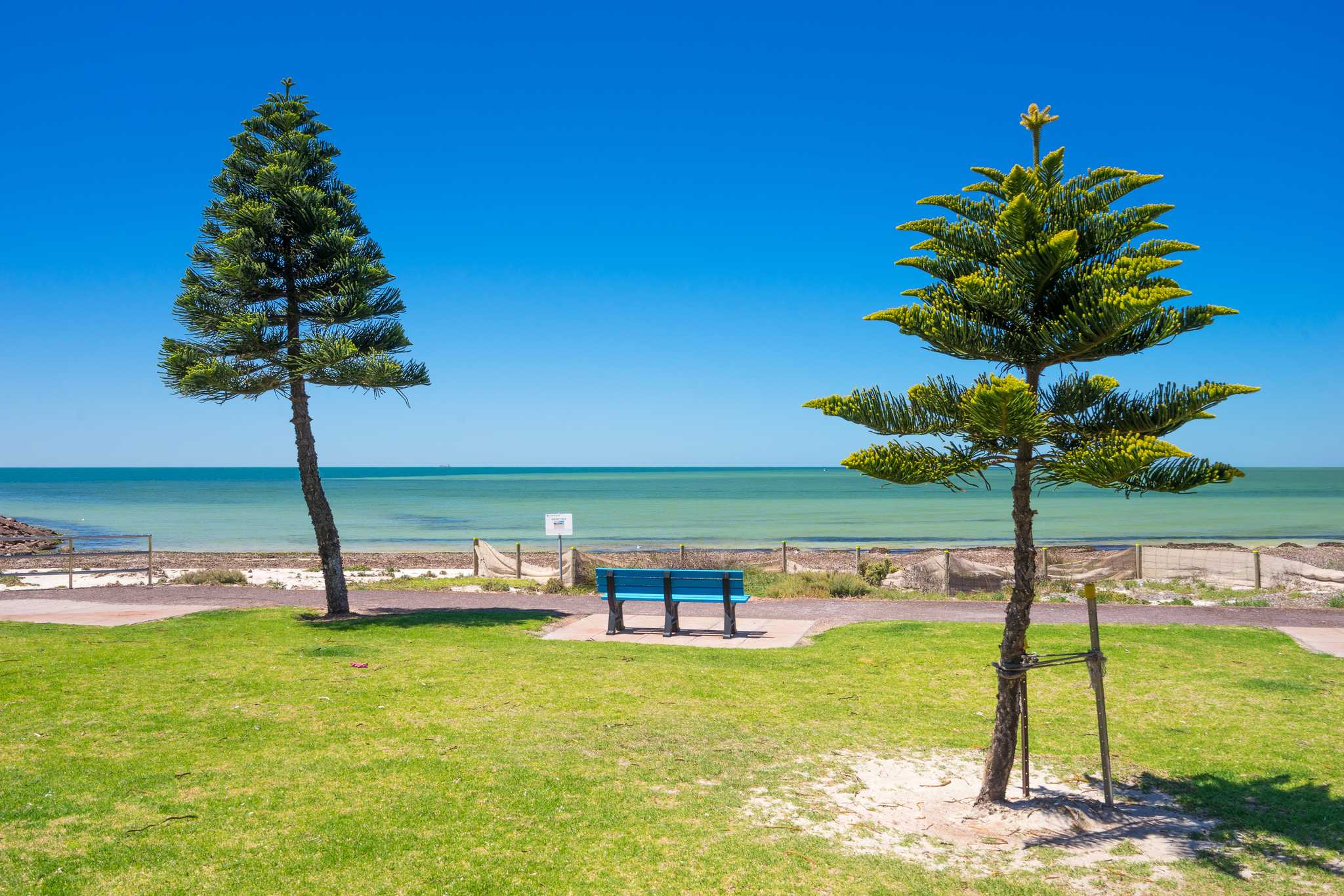100년 넘는 제철 역사를 자랑하는 이 항구 도시는 따뜻한 환영으로 맞이한다.
