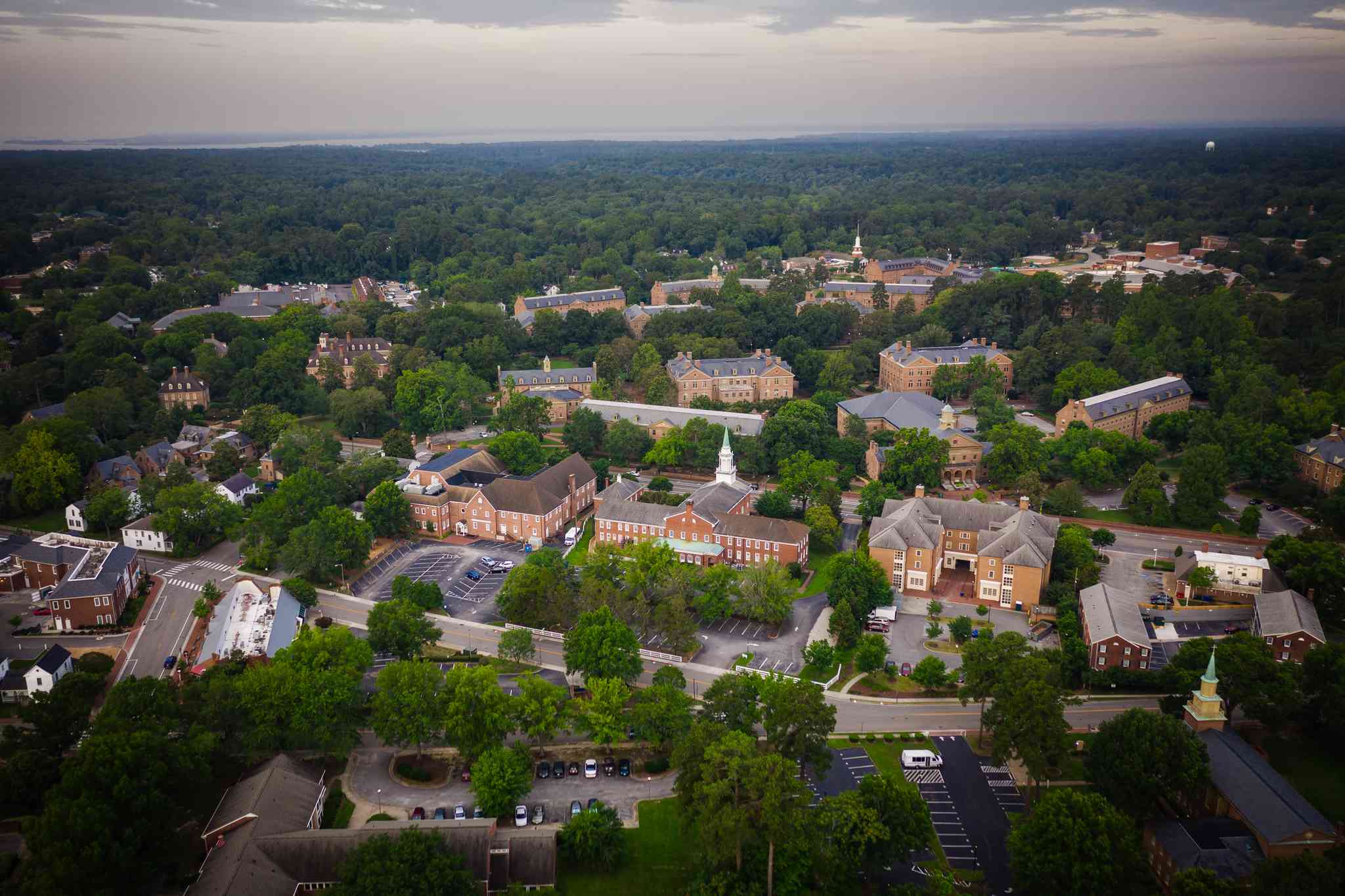 Vista panorámica de Williamsburg, VA - excursión privada de un día desde Buffalo, NY - foto 3
