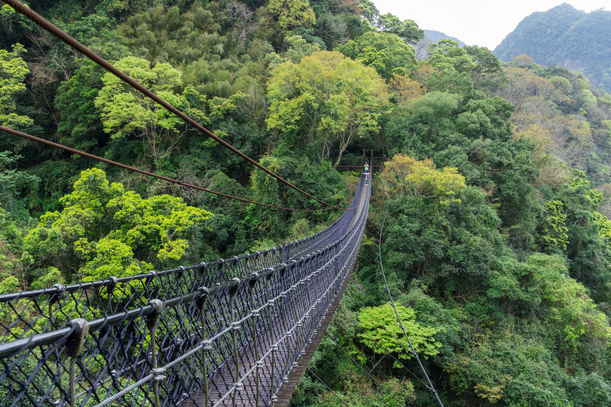 Private car transfer services in Xiao Wulai Waterfall - scenic view on Xiao Wulai Waterfall in Taiwan