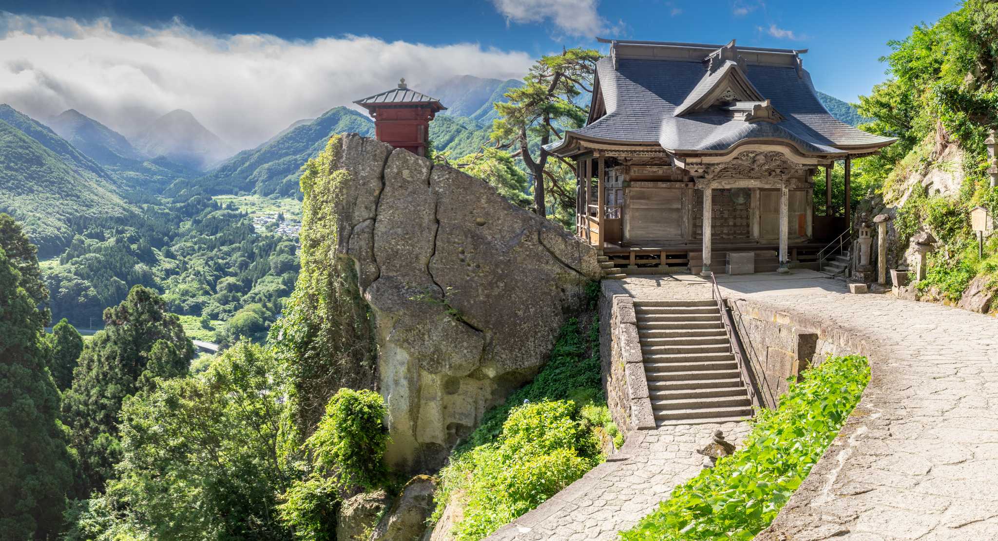在 从 nishikawa-jp 到 tokyo-jp 的途中，参观 Yamadera Temple ，通过 Daytrip