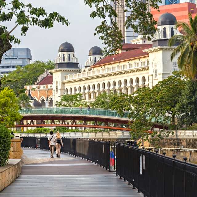 Ipoh to Zahara Garden and Gua Tempurung: Private day trip