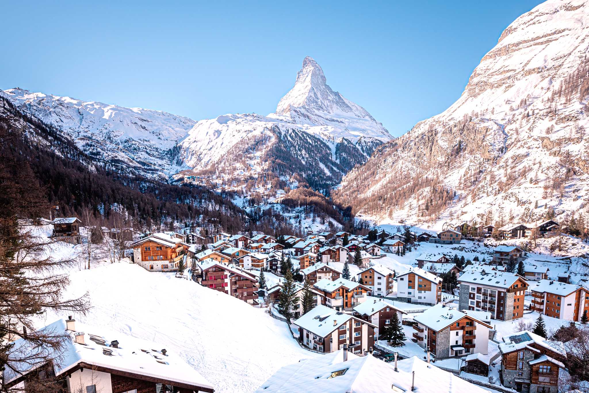 Milan to Zermatt-Tasch station: Private day trip